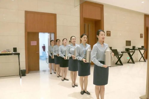 敦煌文博公司系統(tǒng)化開展會(huì)務(wù)服務(wù)培訓(xùn)演練 提升專業(yè)公關(guān)禮儀水準(zhǔn)